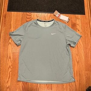 Nike Men's Aqua T-Shirt